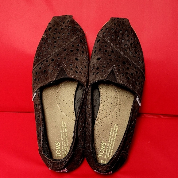 TOMS Classic Womens Brown Perforated Suede Leather Slip On Flats size 9 - Picture 3 of 10